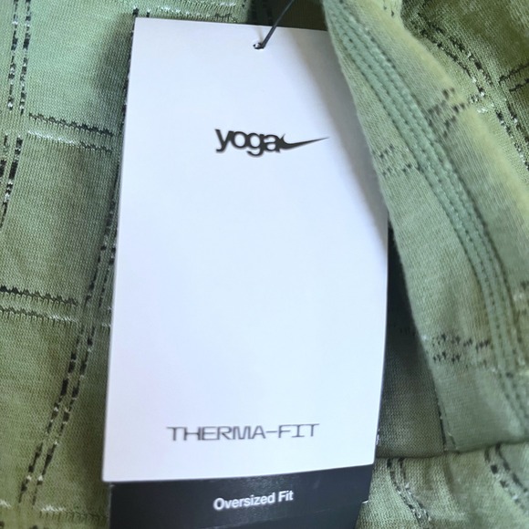Womens Medium Nike Yoga Therma Fit Reversible Luxe Jacquard Oversized Robe Green - Picture 7 of 8